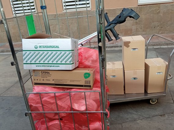 Donació material sanitari a Inor-Senegal